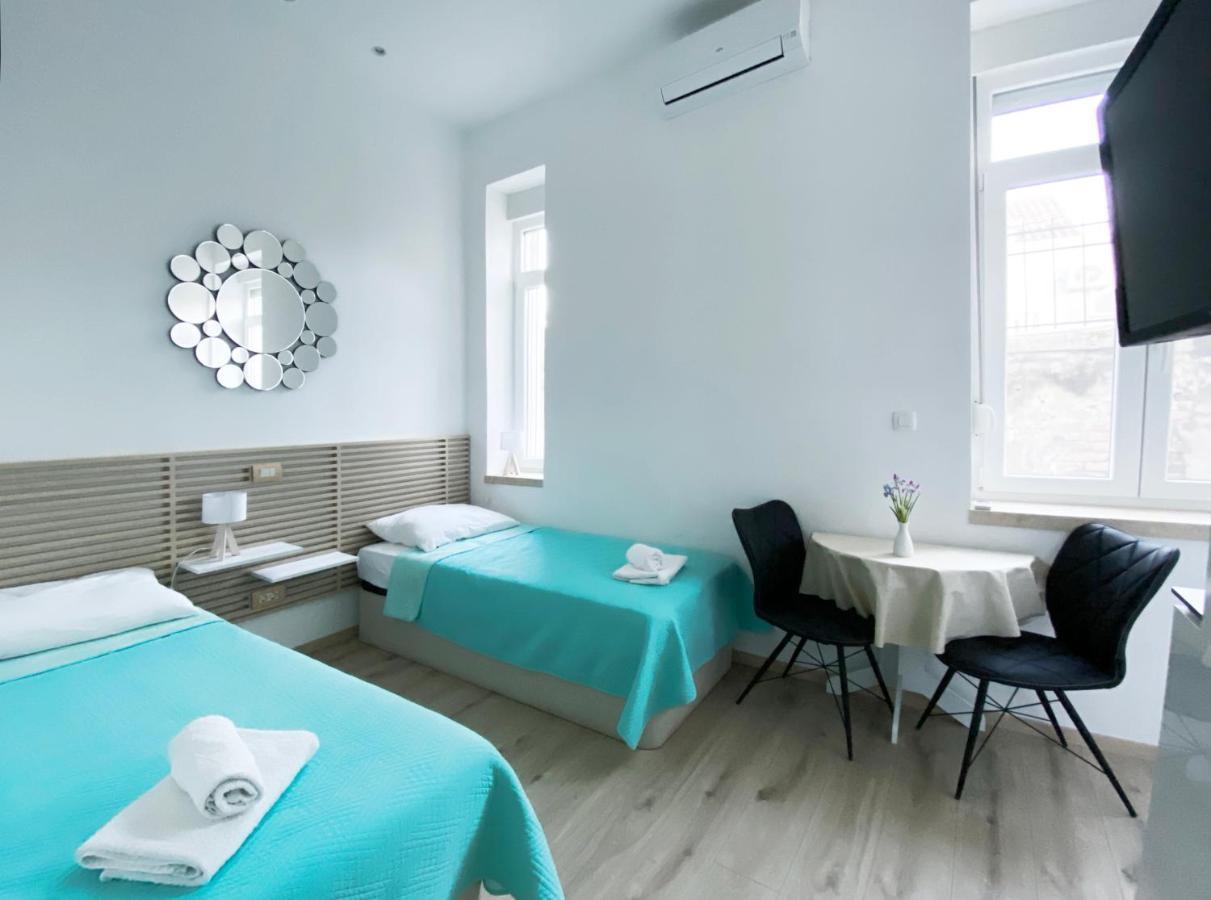 En-Suite Iris On Rokova Street - 5 Min Walk To The Old Town Of Split Ngoại thất bức ảnh